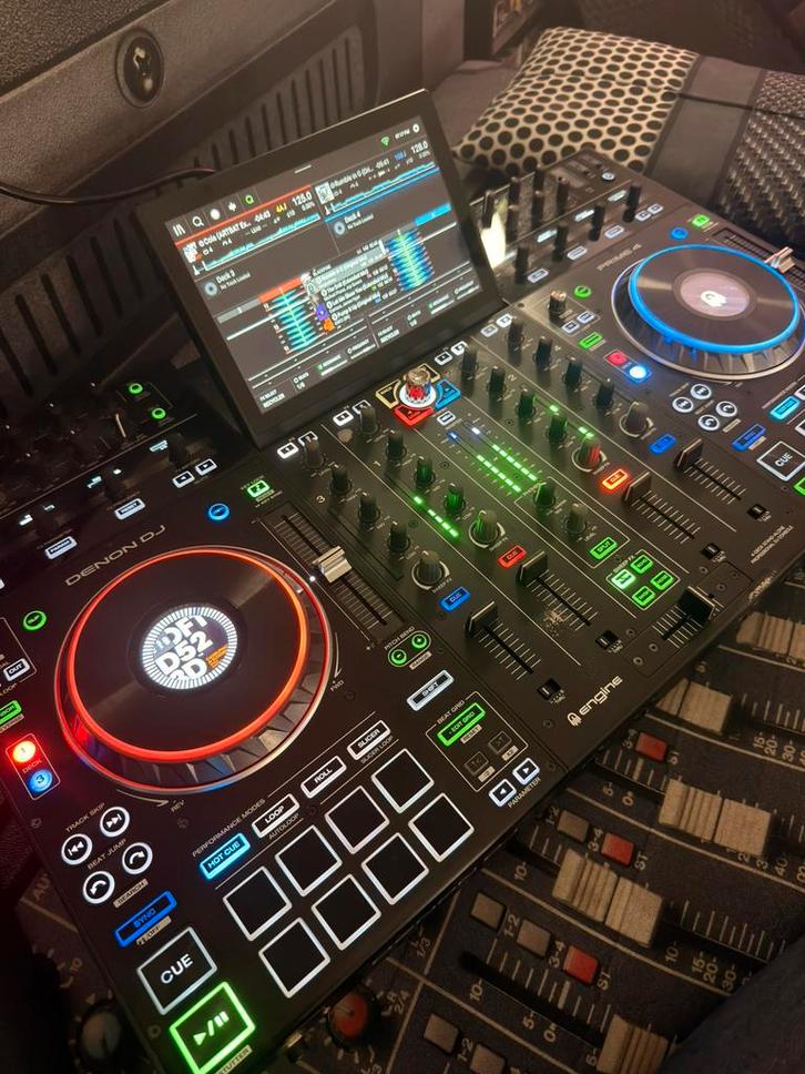 Denon Prime 4 + Softcase + 1TB SSD, Muziek en Instrumenten, Dj-sets en Draaitafels, Gebruikt, Denon, Ophalen