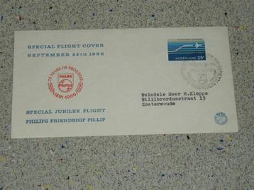 Twee enveloppen Philips , Huwelijk Pieter en Margriet beschikbaar voor biedingen