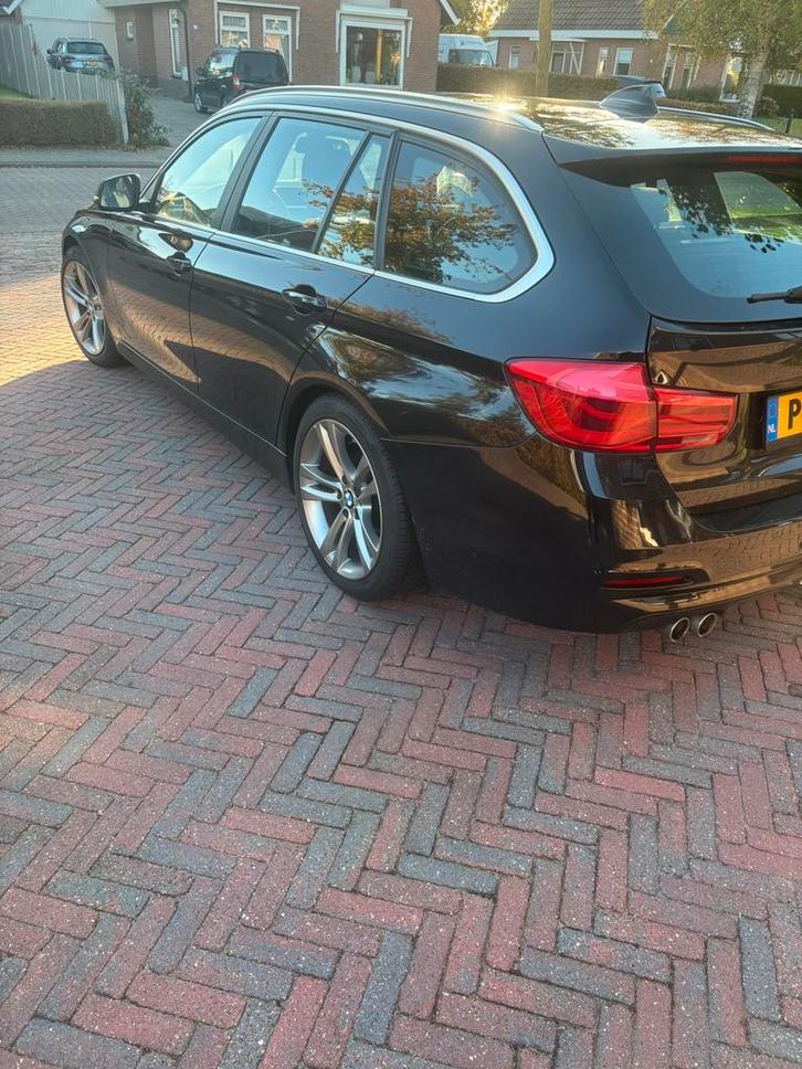 BMW 3-Serie 320d 230 pk Efficientdynamics Ed. Aut 2017 Zwart, Auto's, BMW, Particulier, 3-Serie, ABS, Adaptieve lichten, Airbags