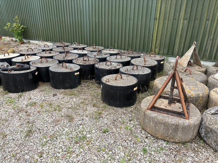 30 beton poeren 500 kg per stuk  Nieuw/ gebruikt zgan, Tuin en Terras, Overkappingen, Zo goed als nieuw, Overige typen, Ophalen of Verzenden