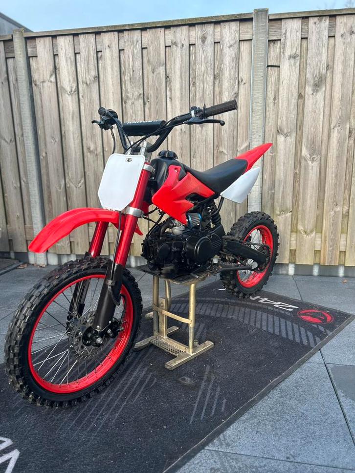 Te koop gereviseerde pitbike, Fietsen en Brommers, Brommers | Crossbrommers, Zo goed als nieuw, Overige merken, Ophalen