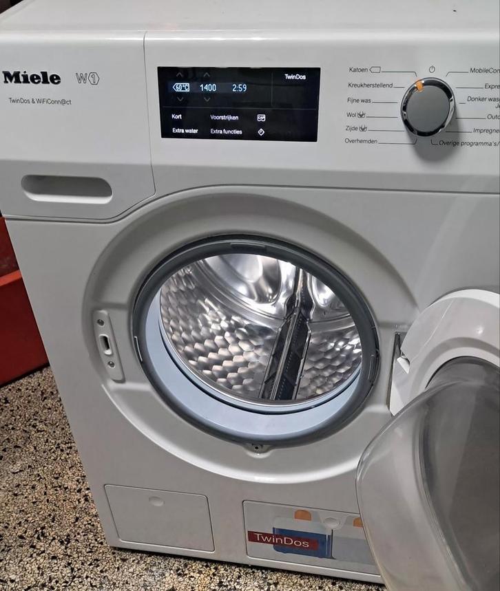 Miele W1 WCE770 twindos & wificonnect, Witgoed en Apparatuur, Wasmachines, Zo goed als nieuw, Voorlader, 8 tot 10 kg, Minder dan 85 cm