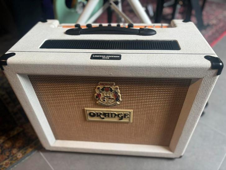 Orange Rocker 30 limited edition combo, Muziek en Instrumenten, Versterkers | Bas en Gitaar, Zo goed als nieuw, Minder dan 50 watt