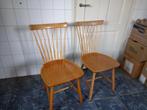 twee pastoe sh41 spijlen stoelen, Huis en Inrichting, Stoelen, Twee, Gebruikt, Ophalen of Verzenden
