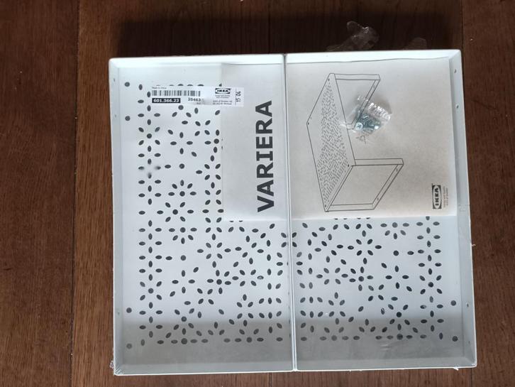 Ikea Variera plankinzet - Nieuw in verpakking, Huis en Inrichting, Woonaccessoires | Memoborden, Nieuw, Overige typen, Ophalen