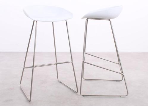 HAY AAS 38 | About A Stool | Barkruk | Wit/rvs, Huis en Inrichting, Barkrukken, Zo goed als nieuw, 60 tot 90 cm, Kunststof, Metaal