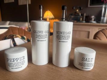 Riverdale set beschikbaar voor biedingen