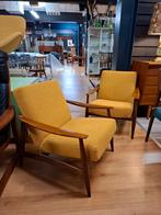 Vintage fauteuils boucle stof teakhouten frame design stoel, Huis en Inrichting, Fauteuils, Ophalen, Hout, Minder dan 75 cm, Vintage mid century design jaren 60 70