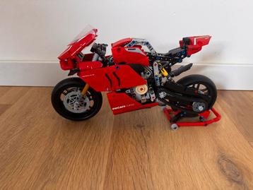 Lego Technic Ducati Panigale V4 R Motorfiets beschikbaar voor biedingen