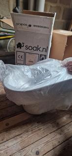 Nieuw in doos! Hangend toilet, Doe-het-zelf en Verbouw, Ophalen, Nieuw