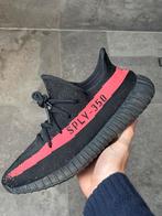 Adidas yeezy boost 350 v2 Red Stripe size 45 1/3, Kleding | Heren, Schoenen, Overige kleuren, Ophalen of Verzenden, Adidas, Sneakers of Gympen