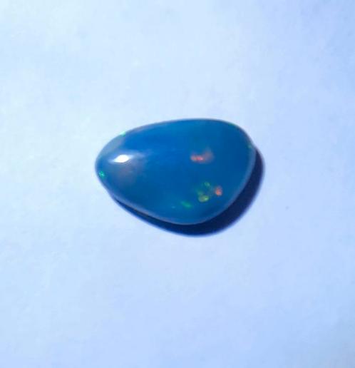 0,5ct natuurlijk zwart opaal lightning ridge Australië, Sieraden, Tassen en Uiterlijk, Edelstenen, Nieuw, Ophalen of Verzenden