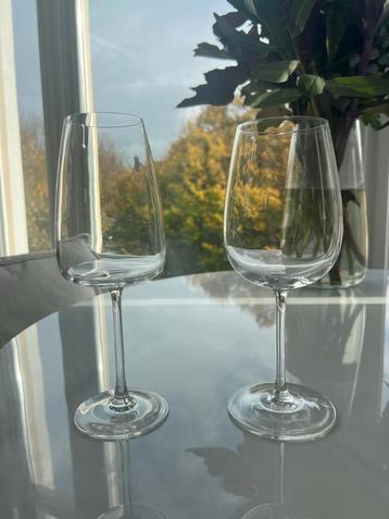 Wijn Glazen Set - 2 Types, Tot 6 Stuks Per Type beschikbaar voor biedingen