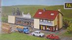 FALLER B-267: bouwpakket meubelfabriek met woonhuis, Hobby en Vrije tijd, Overige merken, Gelijkstroom of Wisselstroom, Brug, Tunnel of Gebouw