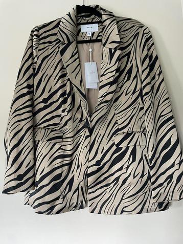 Mooie blazer/colbert gevoerd maat 40 beschikbaar voor biedingen