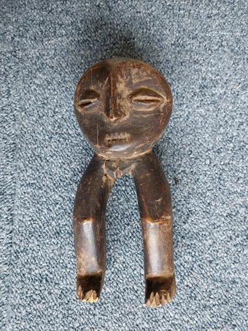 Vruchtbaarheidsbeeld Kongo beschikbaar voor biedingen