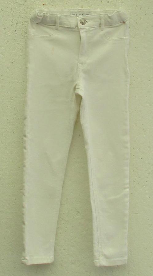 skinny jeans van zara maat 122, Kinderen en Baby's, Kinderkleding | Maat 122, Zo goed als nieuw, Meisje, Broek, Ophalen of Verzenden