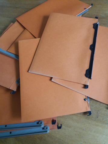 Hangmappen beschikbaar voor biedingen
