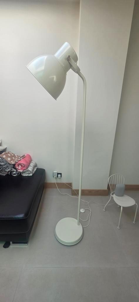 Ikea Hektar Staande Lamp - Wit 2 stuks, Huis en Inrichting, Lampen | Vloerlampen, Zo goed als nieuw, 150 tot 200 cm, Metaal, Ophalen