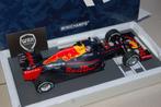 1:18 RED BULL RB12 1ST WIN MAX VERSTAPPEN Minichamps WRH, Hobby en Vrije tijd, Modelauto's | 1:18, Verzenden, Zo goed als nieuw