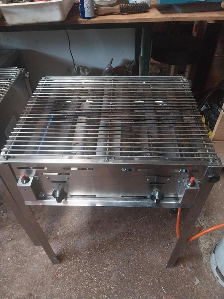 Professionele Gasbarbecue - Zo goed als nieuw, Tuin en Terras, Gasbarbecues, Zo goed als nieuw, Ophalen of Verzenden
