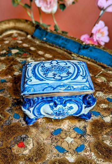 Delfts Blauw Handgeschilderd Miniatuur Doosje beschikbaar voor biedingen