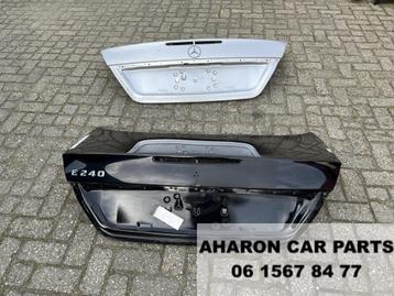 W211 Achterklep MB Grijs Zilver Zwart E klasse Origineel 375 beschikbaar voor biedingen