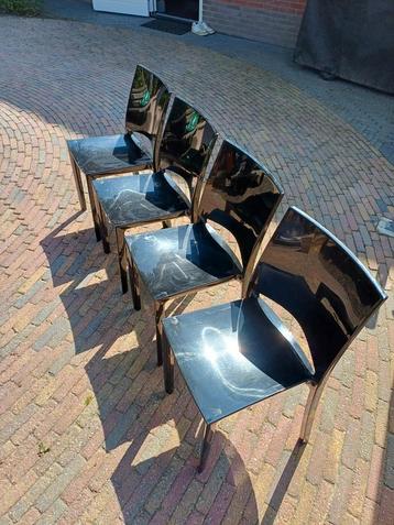 Zwarte Hoogglans Kunststof Stoelen - Set van 4 beschikbaar voor biedingen