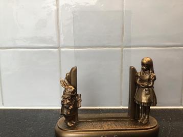 Brons fotolijstje van Alice in Wonderland. beschikbaar voor biedingen