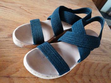 Skechers arch fit sandalen zwart elastische band 38  beschikbaar voor biedingen