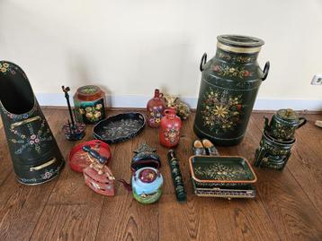 Complete set Hindeloopen beschikbaar voor biedingen