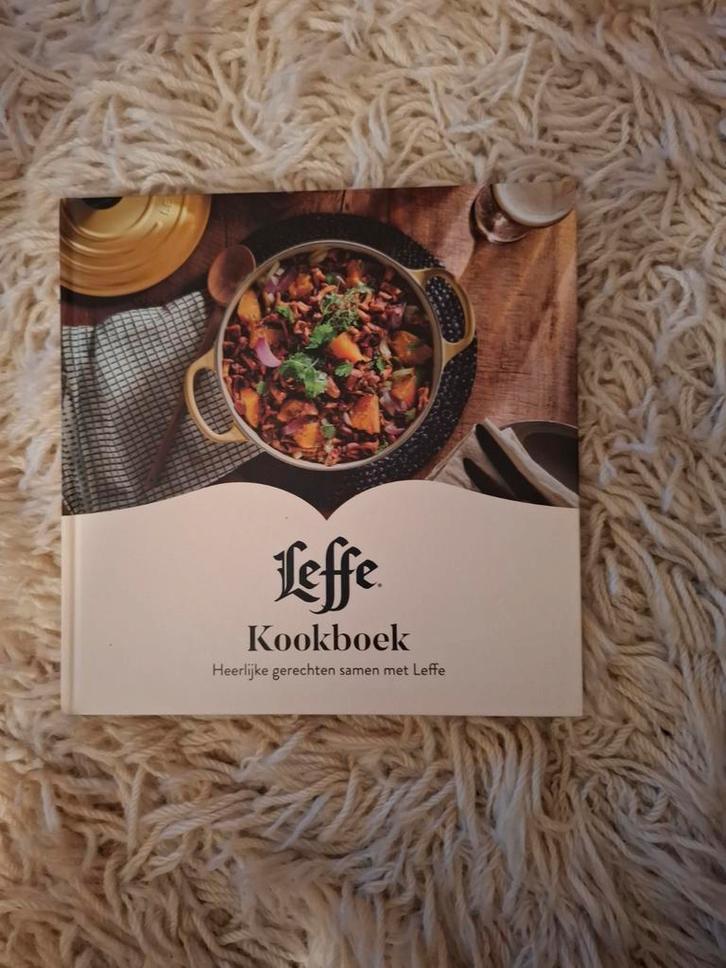 Leffe Kookboek - Heerlijke gerechten!, Boeken, Kookboeken, Zo goed als nieuw, Voorgerechten en Soepen, Hoofdgerechten, Tapas, Hapjes en Dim Sum