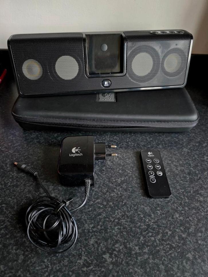 Logitech voor Apple Ipod dockstation soundsystem, Hobby en Vrije tijd, Overige Hobby en Vrije tijd, Zo goed als nieuw, Ophalen of Verzenden