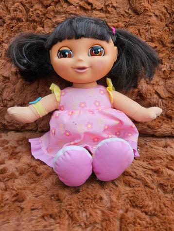 Dora Pop met Opdrachtjes - Zachte Knuffelpop beschikbaar voor biedingen