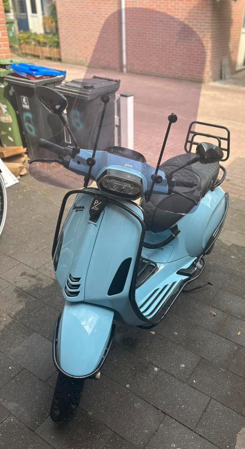 Vespa sprint 2022 full option, Fietsen en Brommers, Scooters | Vespa, Zo goed als nieuw, Vespa S, Ophalen of Verzenden