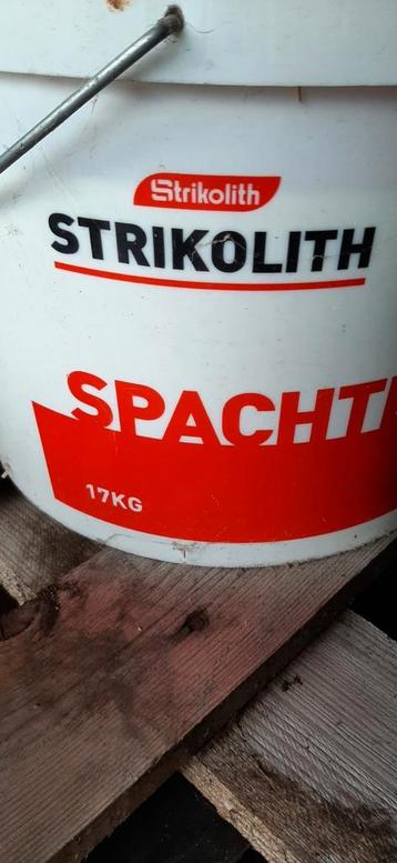 Spachtelpoets beschikbaar voor biedingen