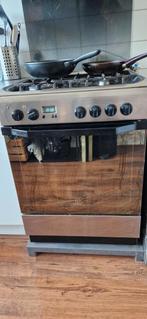 Indesit fornuis, Witgoed en Apparatuur, Ophalen, Gebruikt, Hete lucht, 4 kookzones