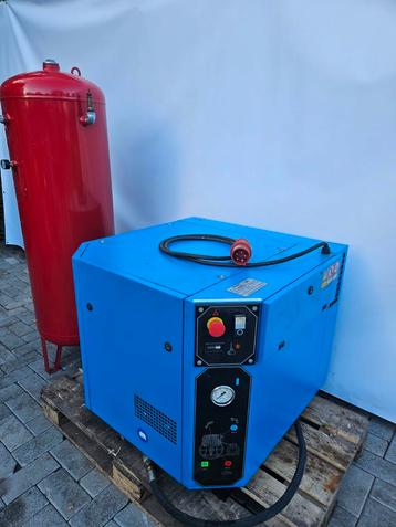 Compressor met luchttank 900 L/min beschikbaar voor biedingen