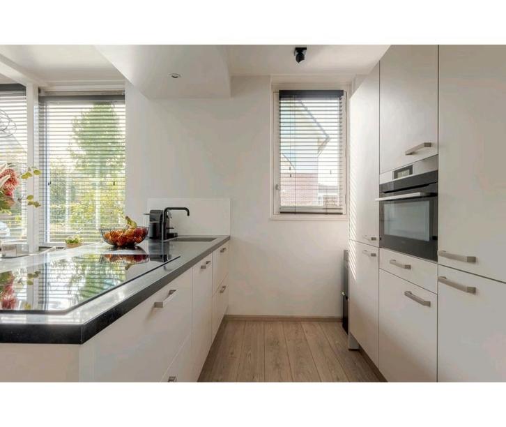 Keuken, Huis en Inrichting, Keuken | Complete keukens, Gebruikt, Dubbelwandige keuken, Crème, Composiet, Met kookeiland, Ophalen