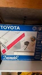 Naaimachine Toyota, Hobby en Vrije tijd, Naaimachines en Toebehoren, Ophalen, Zo goed als nieuw, Overige merken