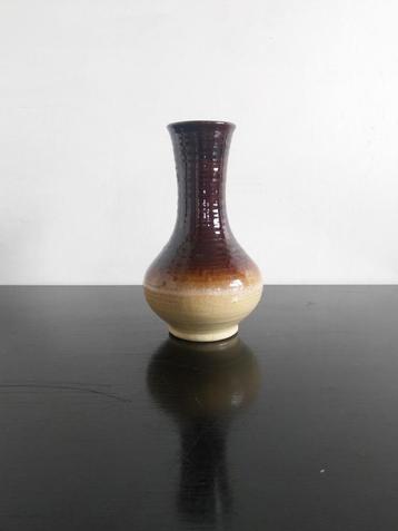 Vaas beschikbaar voor biedingen