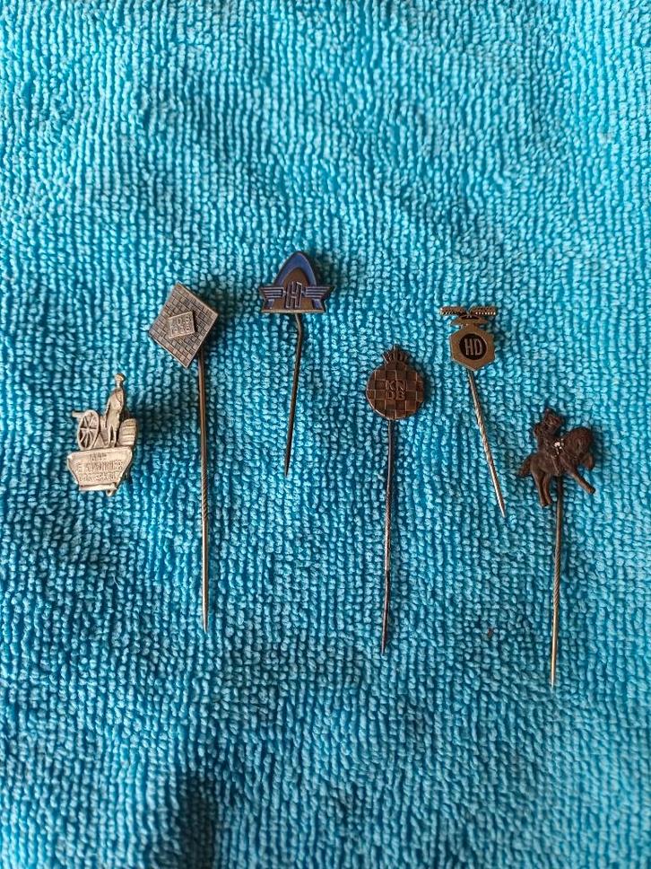 6 x Speldje, Verzamelen, Speldjes, Pins en Buttons, Gebruikt, Speldje of Pin, Overige onderwerpen, Ophalen of Verzenden