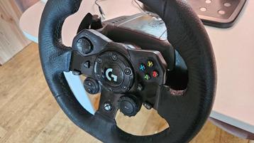 Logitech G923 stuur + pedalen voor PC en Xbox Series X/S beschikbaar voor biedingen