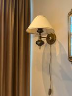 Vintage Gouden Muurlamp met Beige Kap, Huis en Inrichting, Lampen | Wandlampen, Ophalen of Verzenden, Zo goed als nieuw, Metaal