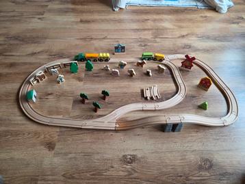Houten treinrails met toebehoren  beschikbaar voor biedingen