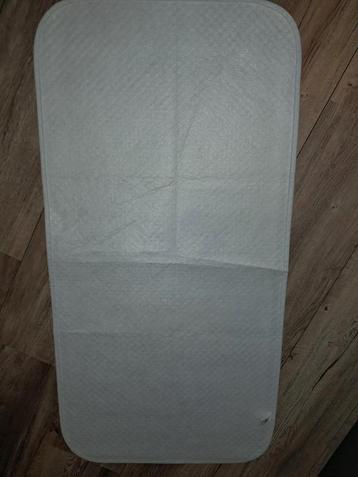 Matras beschermer ledikantje  beschikbaar voor biedingen