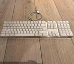 Apple Toetsenbord type A1048 - Bedraad - Qwerty, Computers en Software, Toetsenborden, Gebruikt, Multimediatoetsen, Ophalen of Verzenden