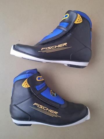 Fischer XC nordic cross country SNS profiel ski boots maat 9 beschikbaar voor biedingen