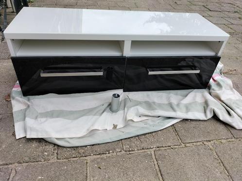 TV kast dressoir BESTA IKEA met extra geslepen glasplaat, Huis en Inrichting, Kasten | Televisiemeubels, Zo goed als nieuw, Minder dan 100 cm