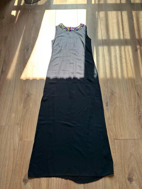 Lange mouwloze zwarte jurk maat 38 LC Waikiki, Kleding | Dames, Jurken, Zo goed als nieuw, Maat 38/40 (M), Zwart, Onder de knie